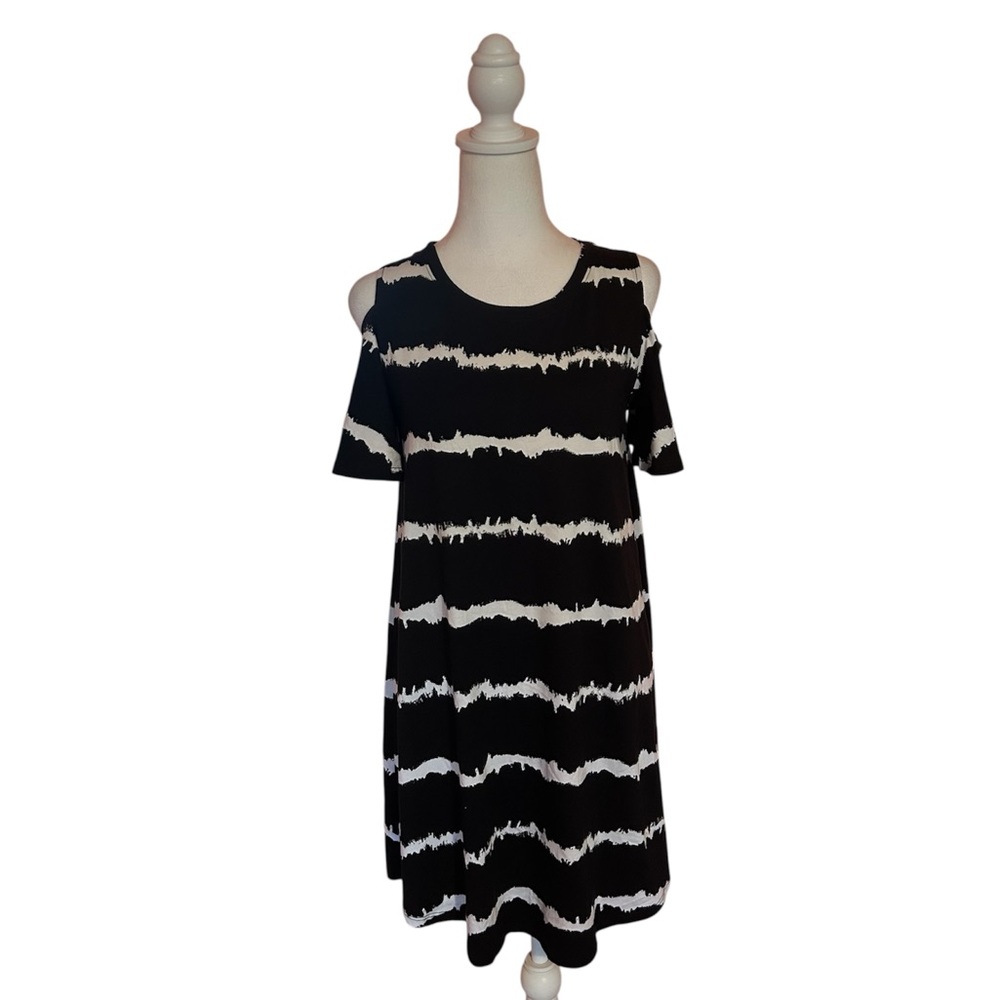Black and White Cold Shoulder Mini Sundress